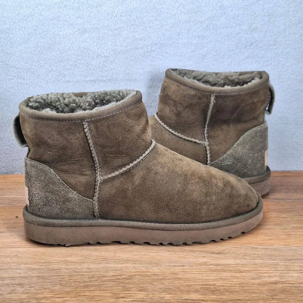 UGG Classic Ultra Mini Women's 7 EU 38 Boots Green Suede Shearling Lined Pull-On